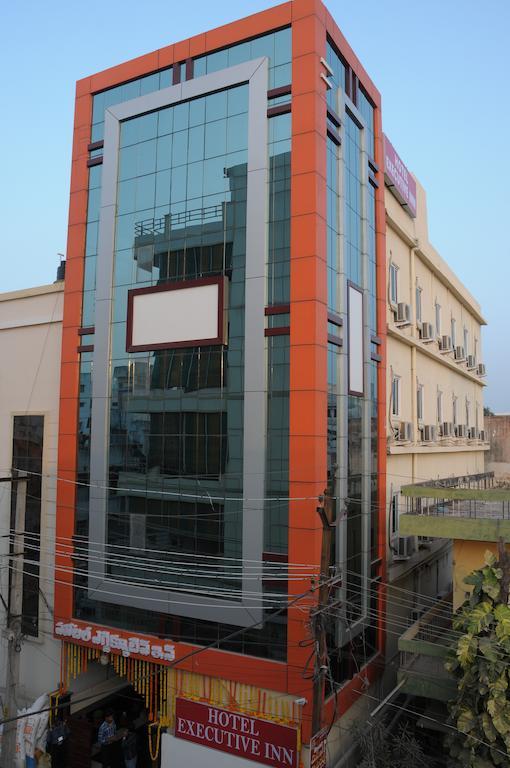 Vijayawāda Hotel Executive Inn מראה חיצוני תמונה