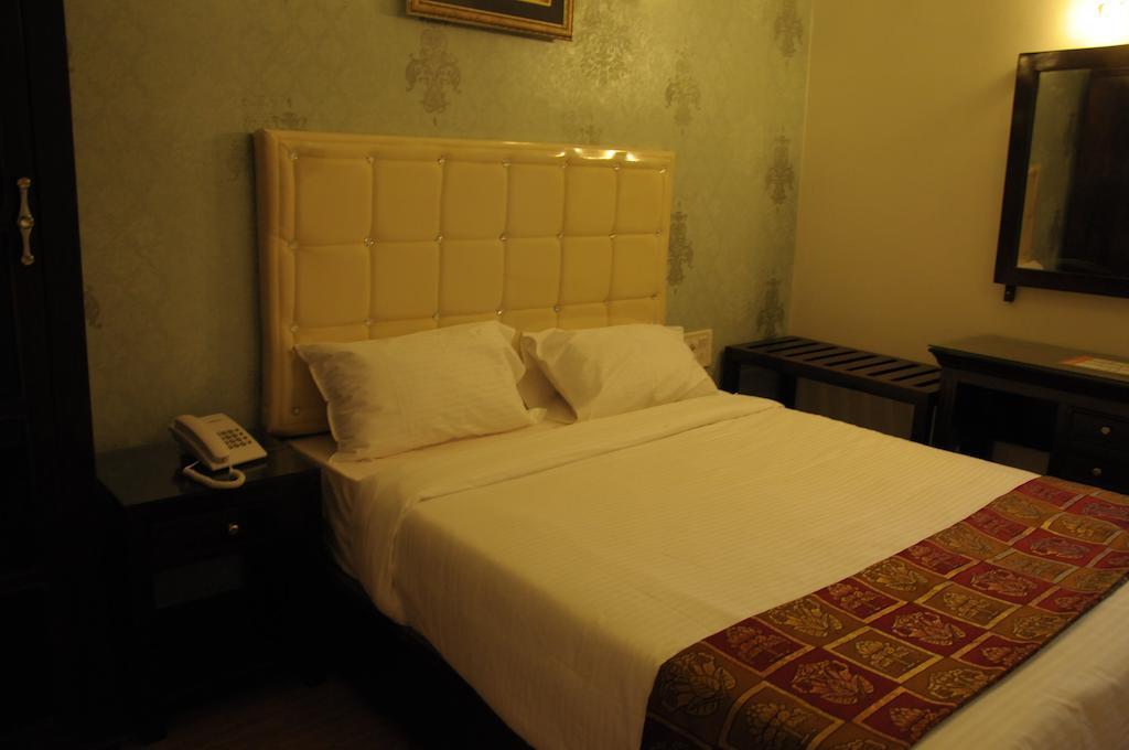 Vijayawāda Hotel Executive Inn חדר תמונה