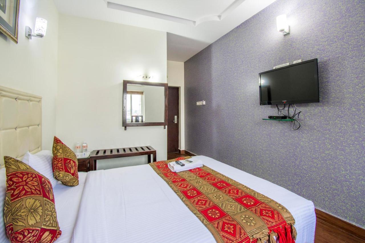 Vijayawāda Hotel Executive Inn מראה חיצוני תמונה
